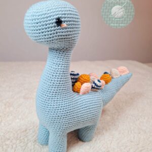 Amigurumi dinosaurio