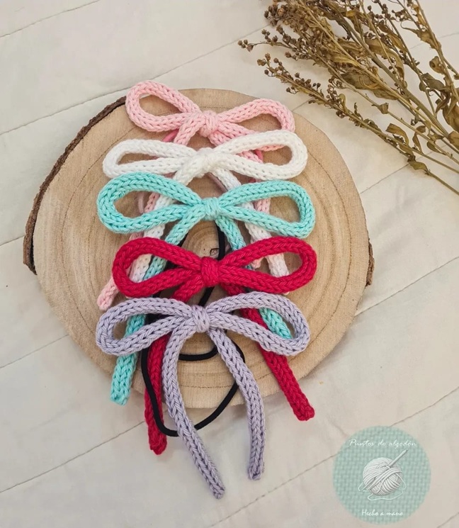 Lazos tricotín